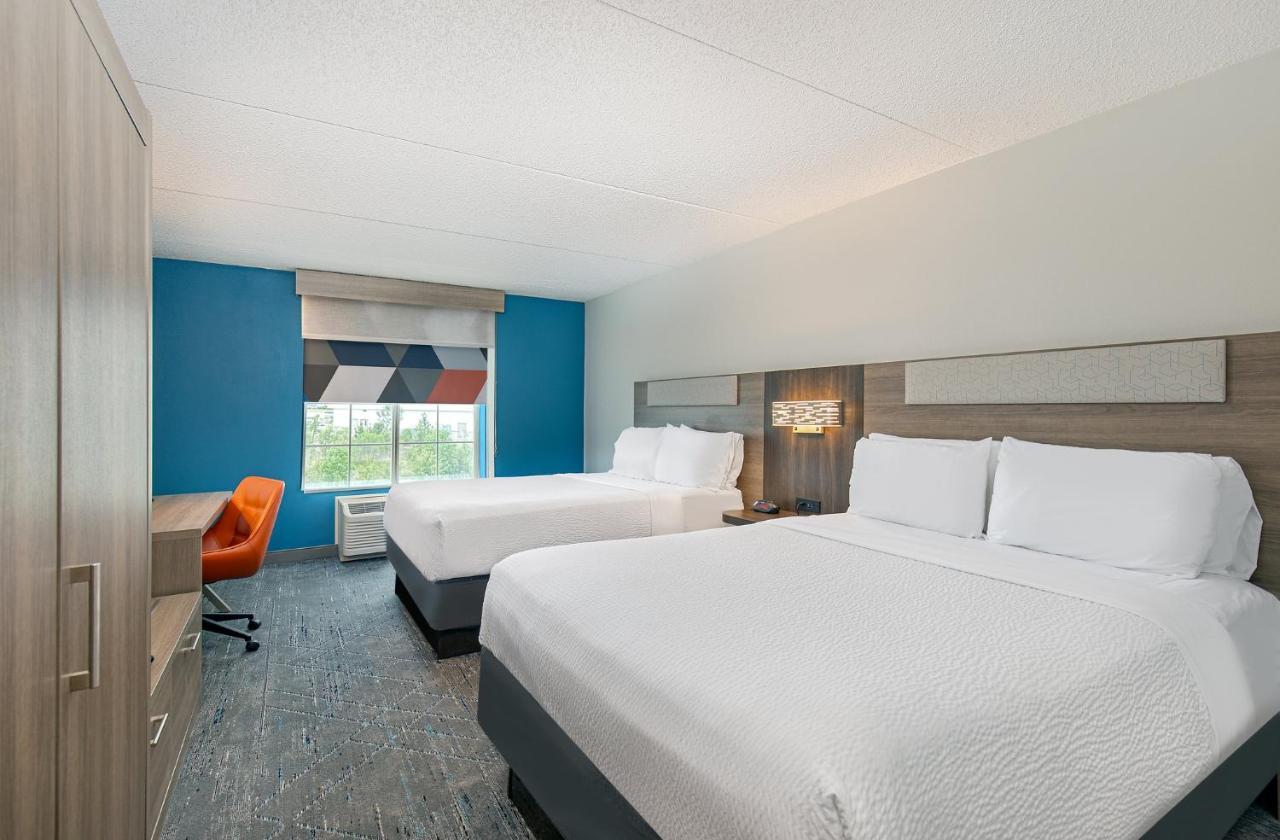 Holiday Inn Express & Suites Columbus At Northlake By Ihg Dış mekan fotoğraf