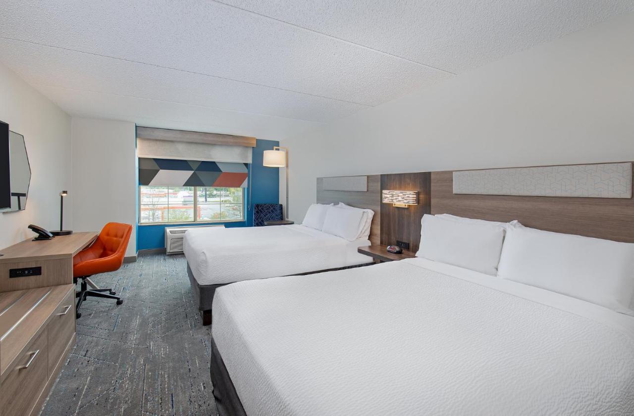 Holiday Inn Express & Suites Columbus At Northlake By Ihg Dış mekan fotoğraf
