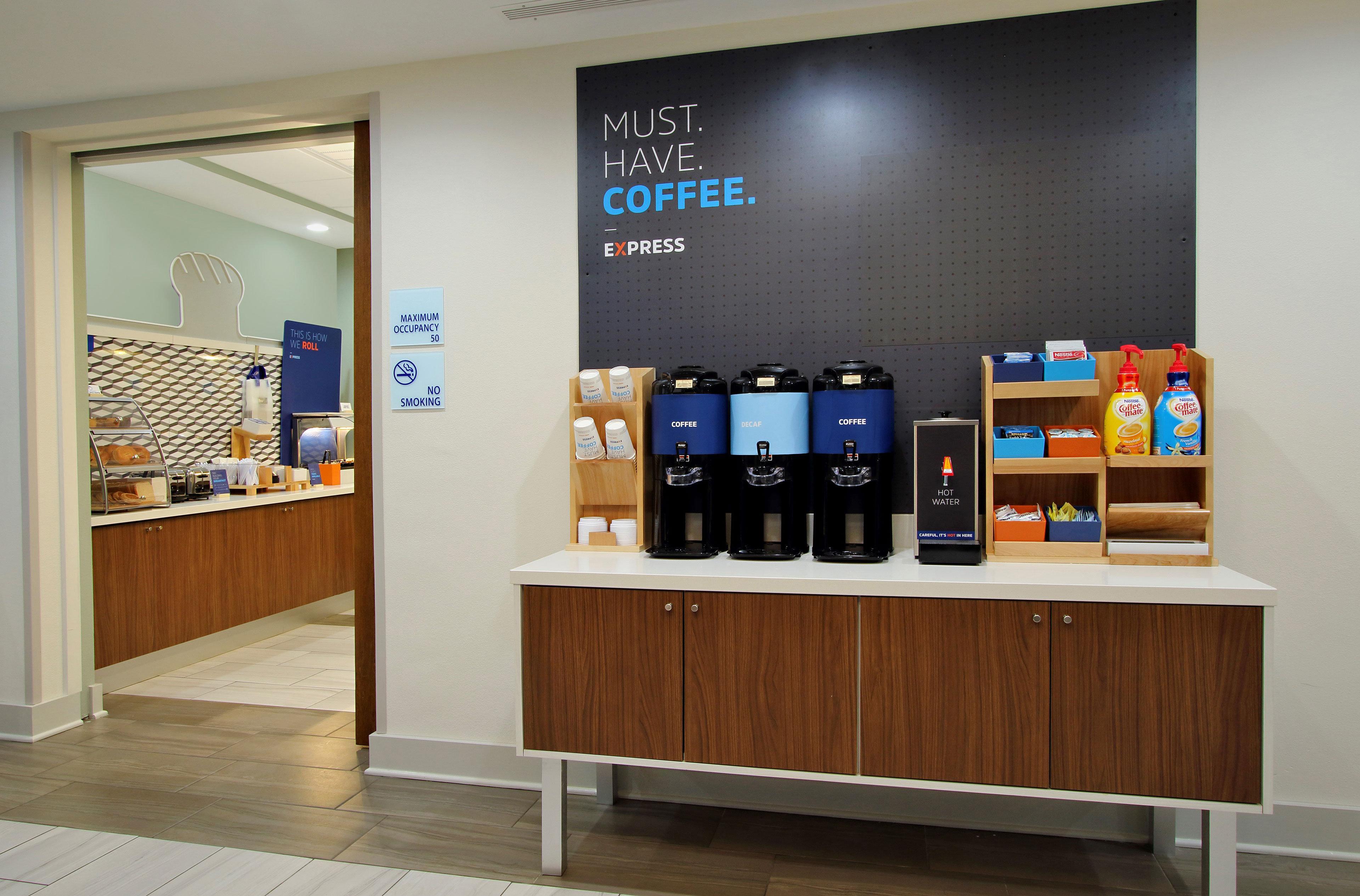 Holiday Inn Express & Suites Columbus At Northlake By Ihg Dış mekan fotoğraf