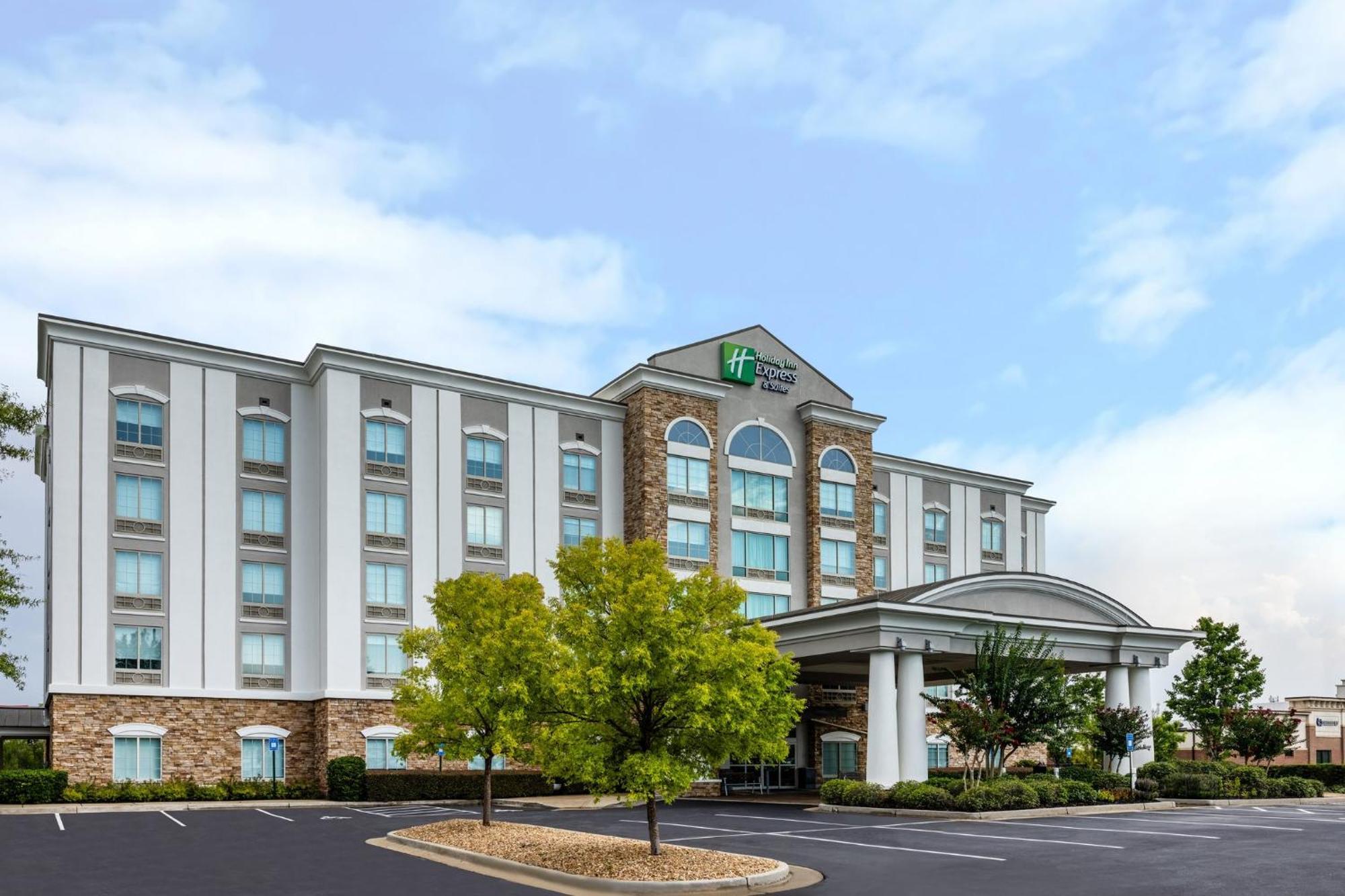 Holiday Inn Express & Suites Columbus At Northlake By Ihg Dış mekan fotoğraf